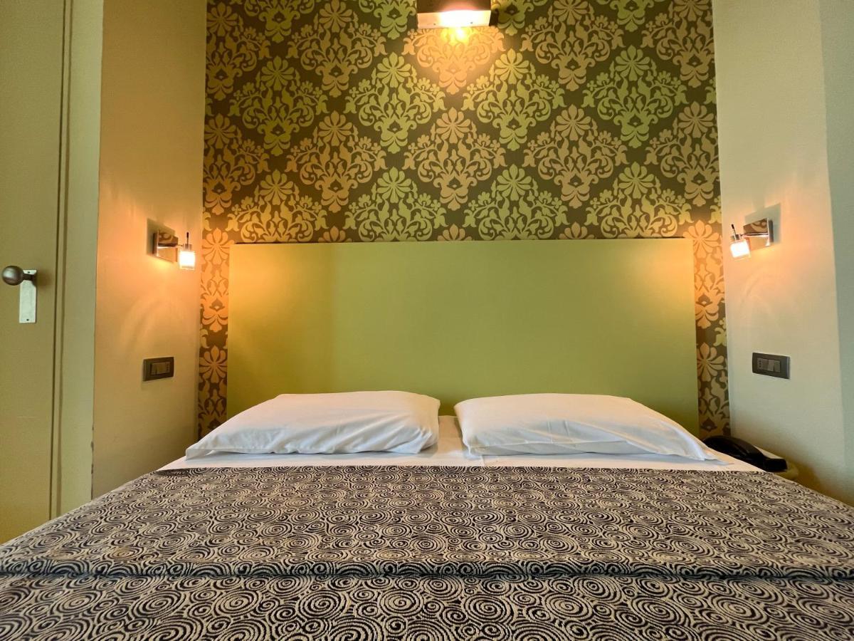 Hotel Perla - The Storyhoteller Riccione Eksteriør bilde