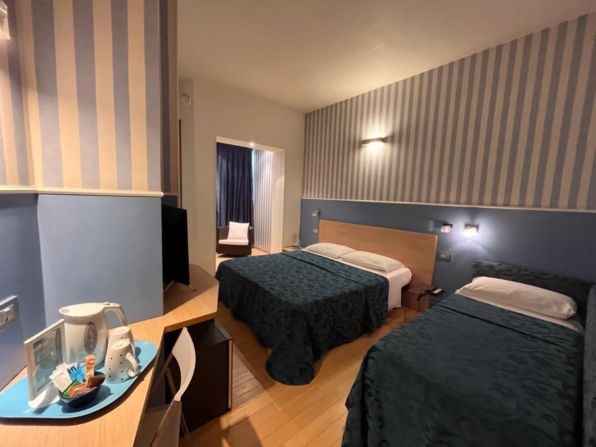 Hotel Perla - The Storyhoteller Riccione Eksteriør bilde