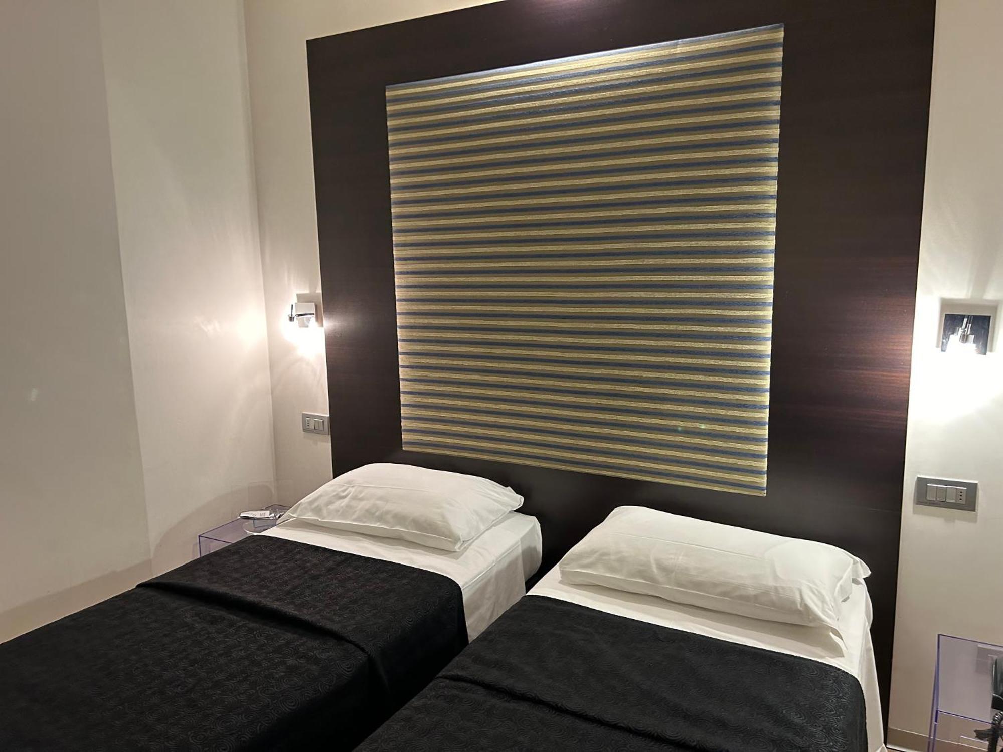Hotel Perla - The Storyhoteller Riccione Eksteriør bilde